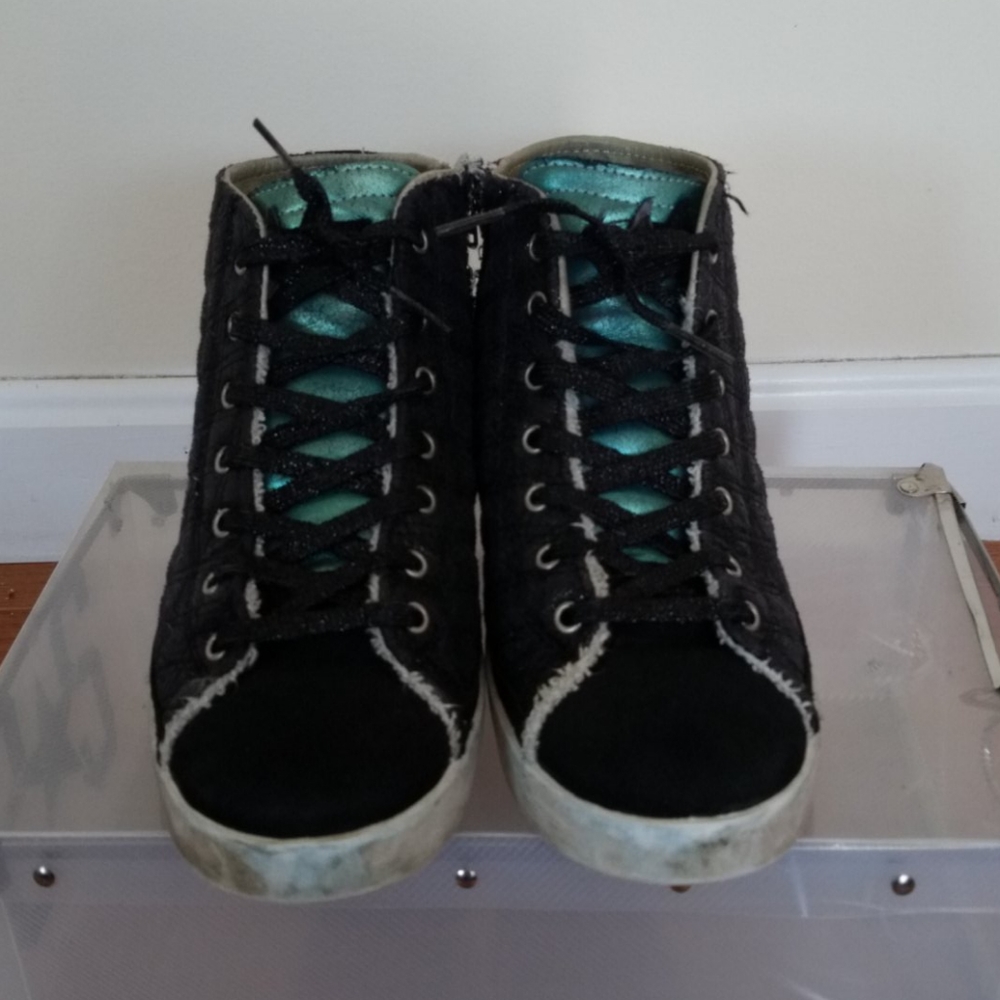 Women's 2 Star black hight top italian sneakers